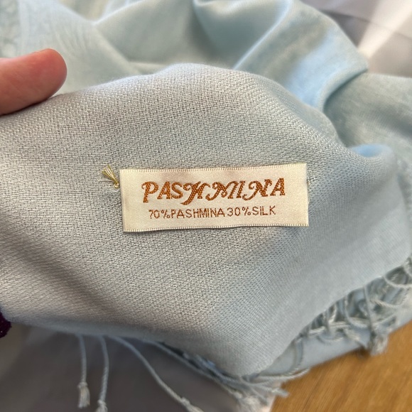Pastel Blue Pashmina / Shawl / wrap - Picture 5 of 5